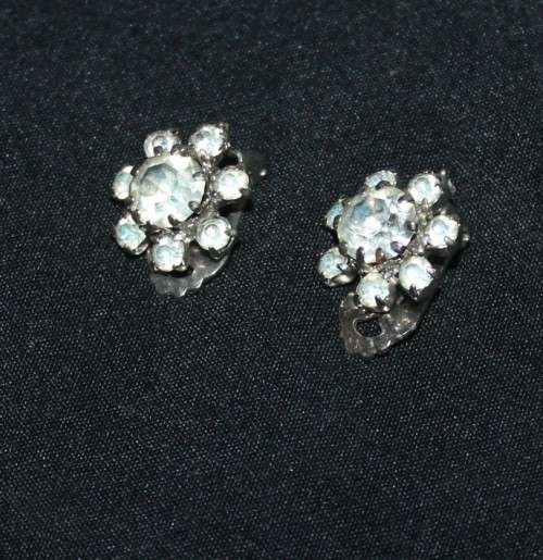 Vintage Clip on Earings