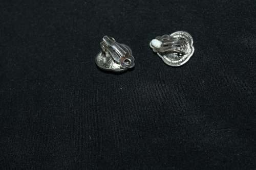 Costume Jewlery Clip on Earings