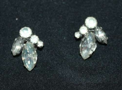 Vintage Clip on Earings