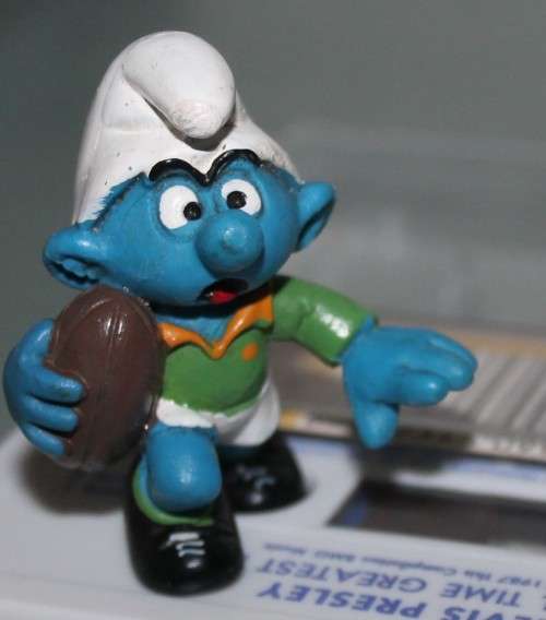 Rare Rugby Smurf, Base missing