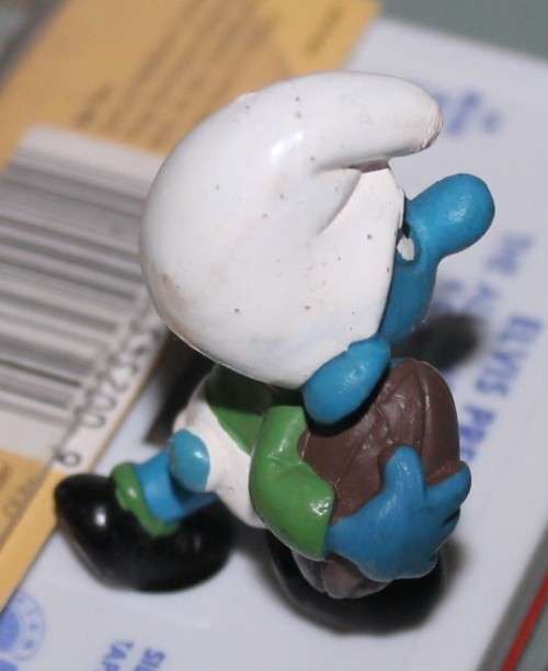 Rare Rugby Smurf, Base missing