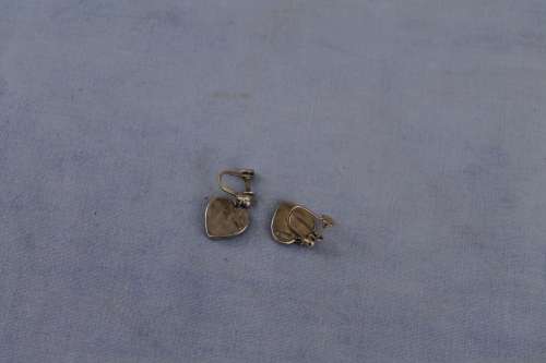 Vintage heart Shaped Screw on earrings