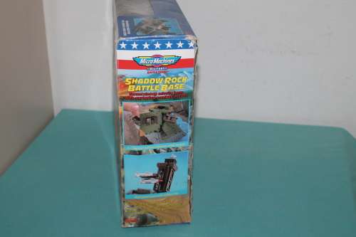 Boxed Micro Machines Shadow rock Battle Base Galoob 1997
