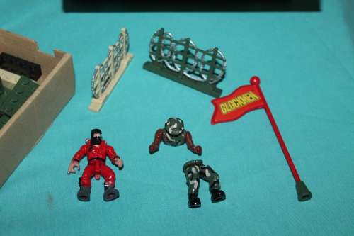 2 Sets of Blockmen Military Building Sets 1999