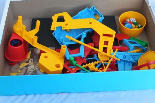 Vintage Mouse Trap Game