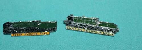 2 Train Pin Badges