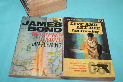 8 Ian Flemmin James Bond Books