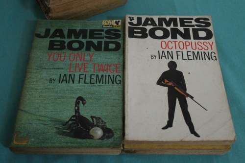 8 Ian Flemmin James Bond Books