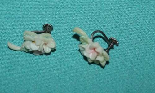 Vintage screw on Earrings