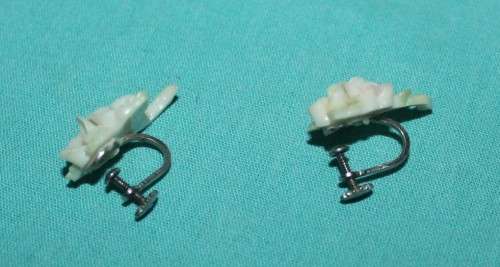 Vintage screw on Earrings