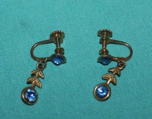 Vintage Blue Stone screw on Earrings