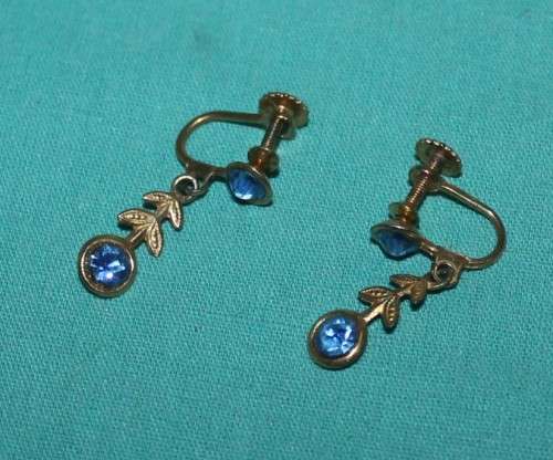 Vintage Blue Stone screw on Earrings