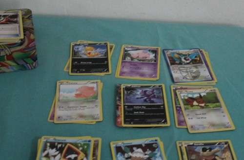 110 Pokémon Cards and Tin 2011/ 2012 and 2013