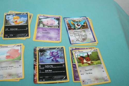 110 Pokémon Cards and Tin 2011/ 2012 and 2013
