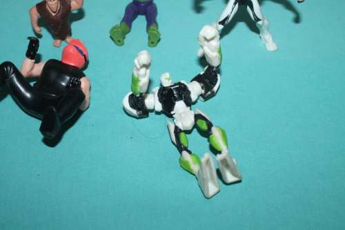5 Assorted Action Figures