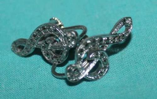 Vintage Clip on earrings