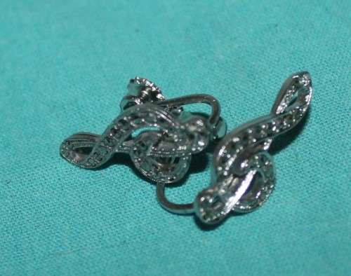 Vintage Clip on earrings