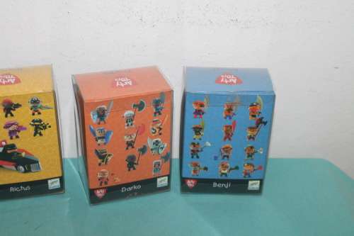 5 boxed Action Figures