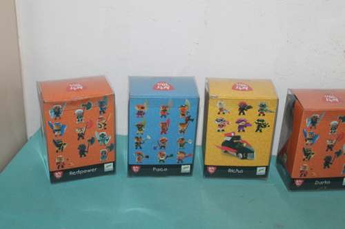 5 boxed Action Figures