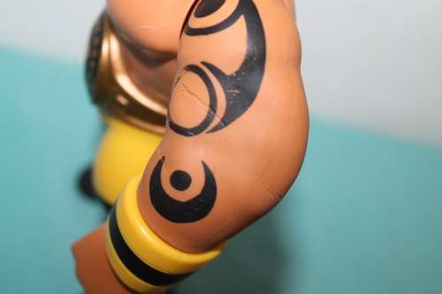 Westling Figure