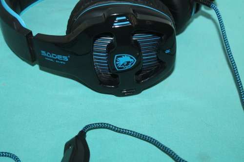 Sades headphones