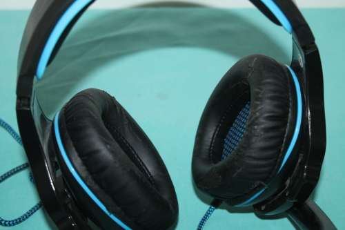 Sades headphones