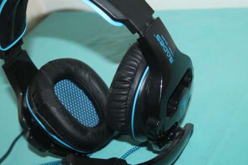 Sades headphones