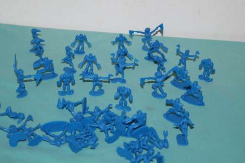 BLIP LLC Figures Battle Warriors x 39
