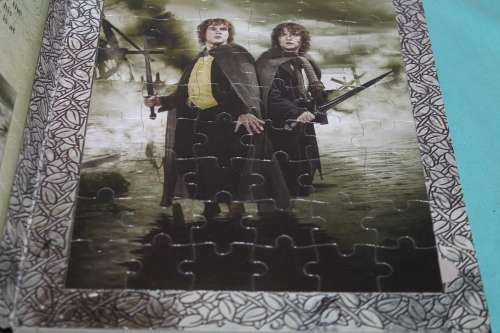 Lord of the Rings Jigsaw Puzzle book