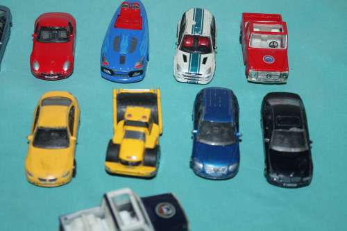 11 x Realtoy Model Cars