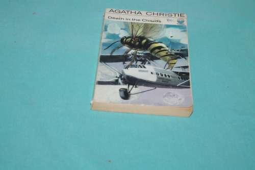 Agatha Christie Death in the clouds
