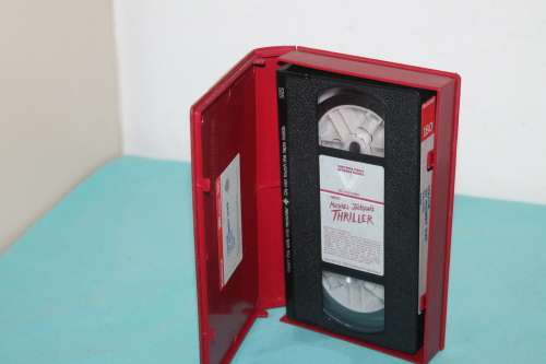 Making Michael Jackson`s Thriller VHS