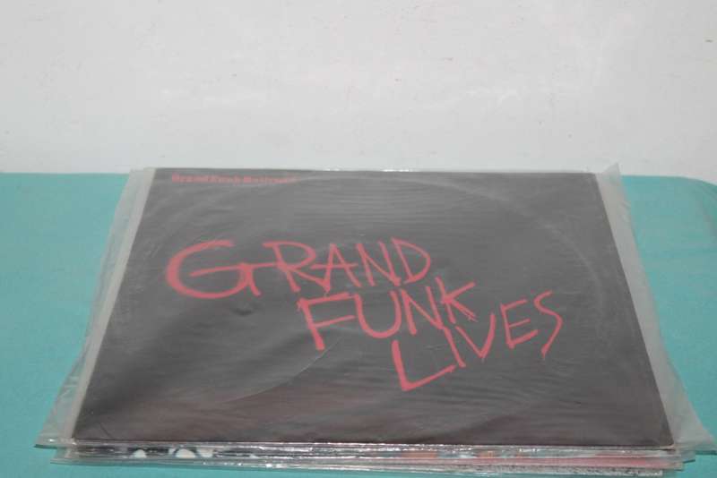 Grand Funk Lives