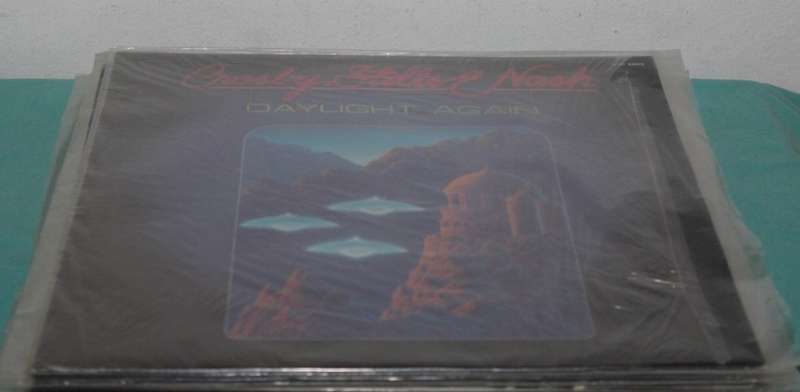 Crosby Stills & Nash Daylight Again