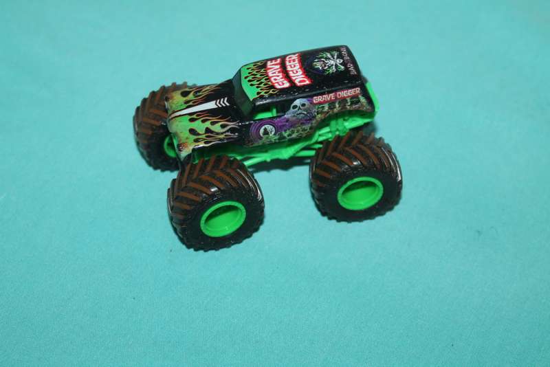 Monster Truck Grave Digger