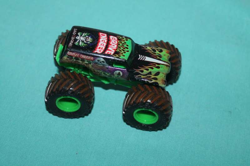 Monster Truck Grave Digger