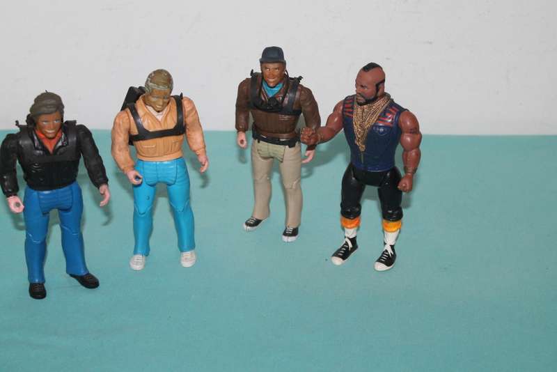 A Team 4 Figures and accessories,
