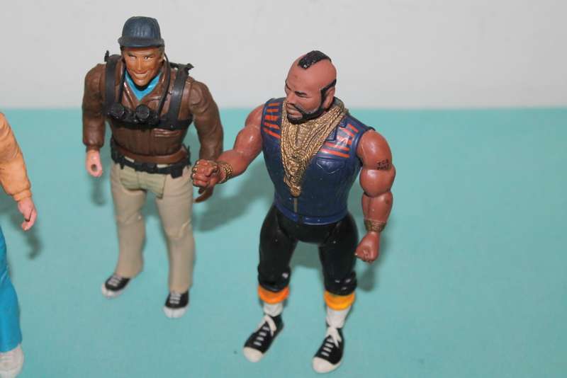 A Team 4 Figures and accessories,