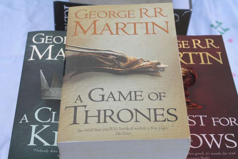 George R Martin A Song of fire & Ice 7 books