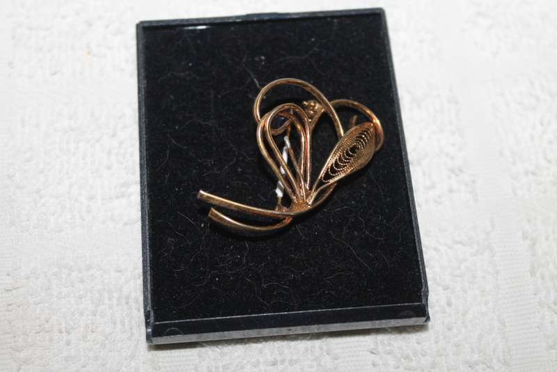 Vintage Brooch