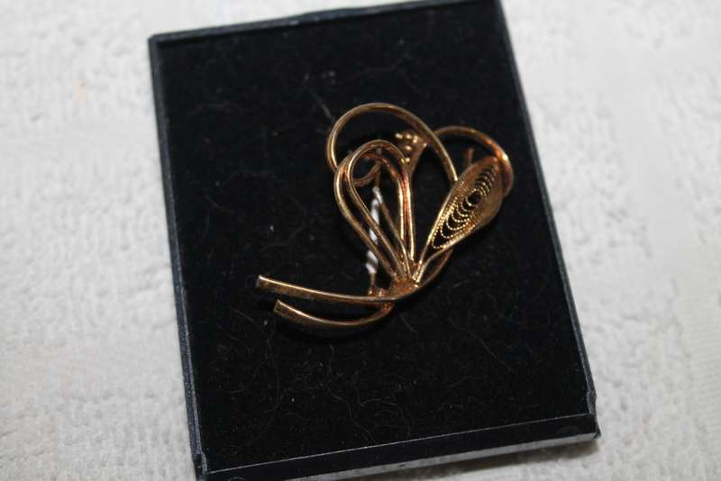 Vintage Brooch