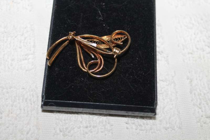 Vintage Brooch