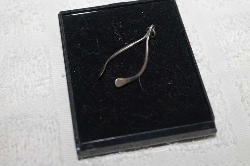 Silver wishbone