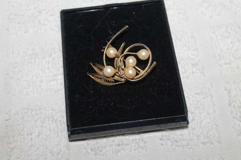 Vintage Brooch
