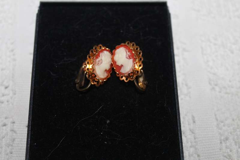 Clip on Cameo Earings