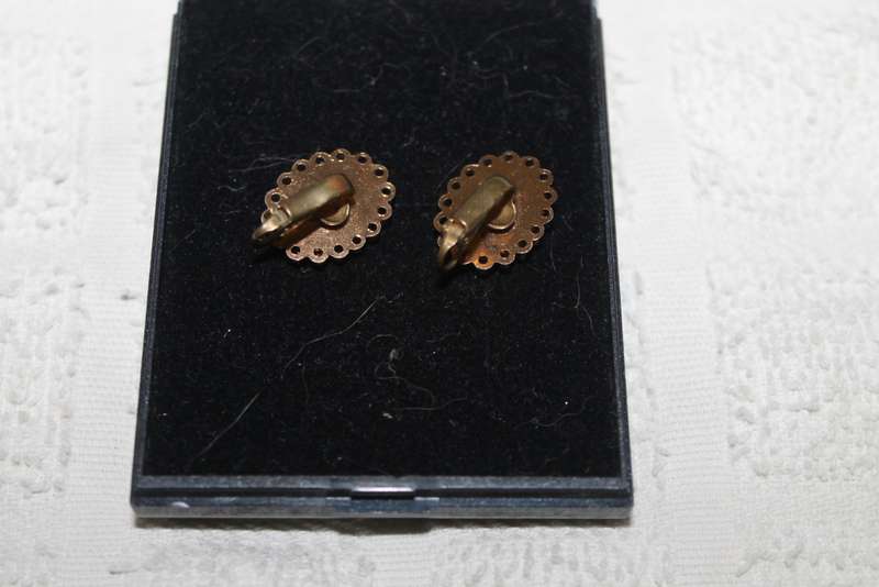 Clip on Cameo Earings