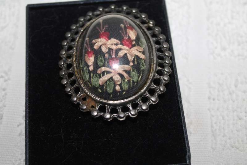 Brooch