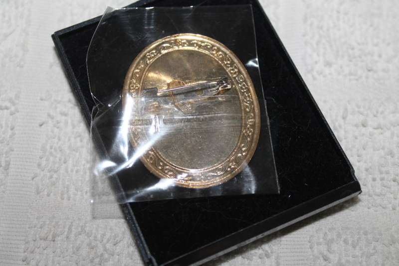 Brooch