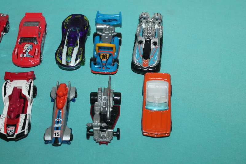 11 Hotwheels  No 1