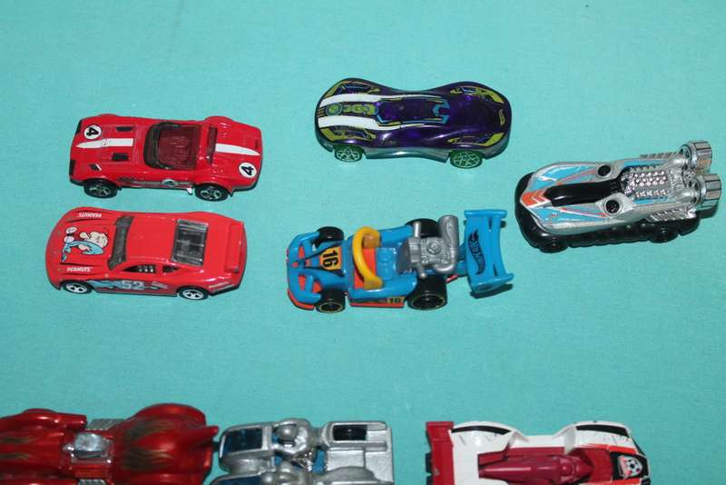 11 Hotwheels  No 1